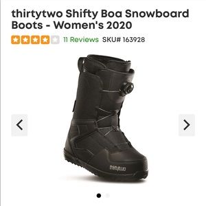 Women’s snowboard boots